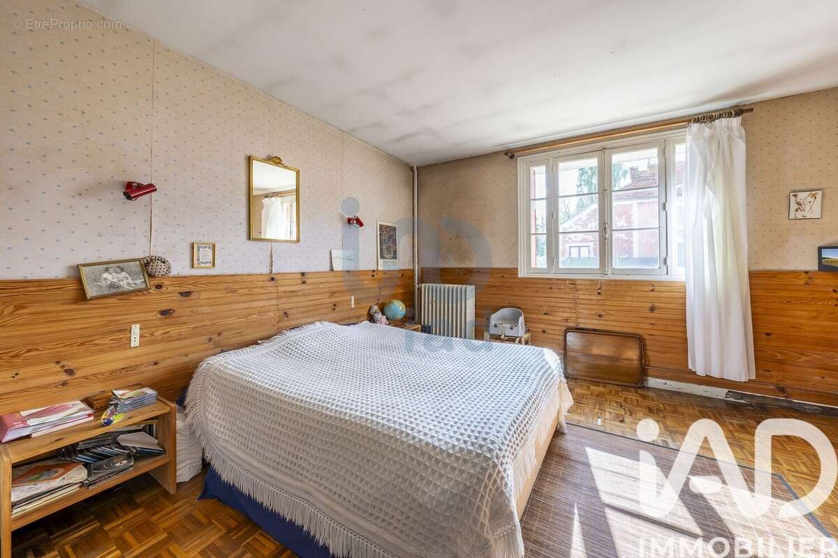 Maison 257 m² à Bannost-Villegagnon  - photo 7