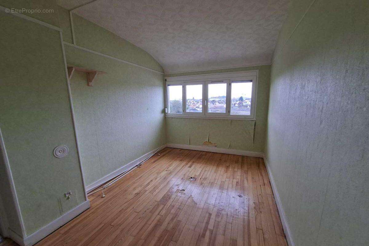 Maison à LE CREUSOT