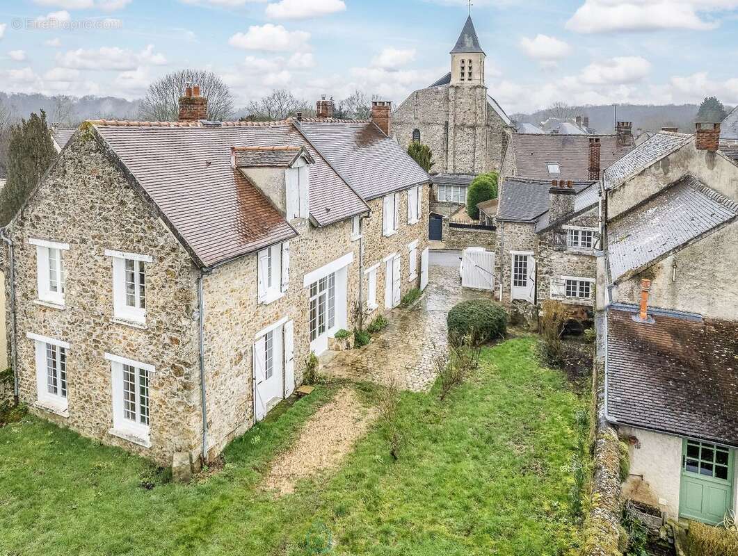 Maison à MAGNY-LES-HAMEAUX
