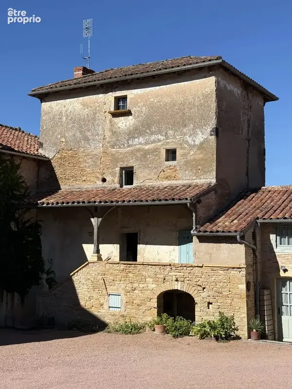 Maison à CLUNY