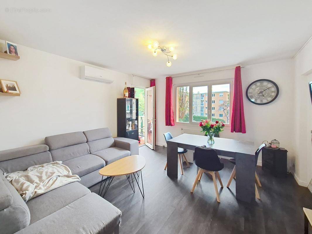 Appartement à LE CANNET