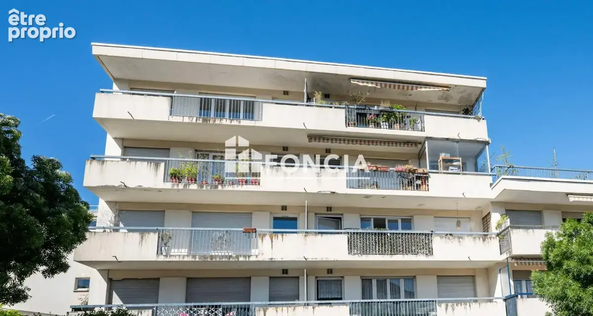 Proche rer b, 2 pieces avec balcon - cave et parking s/s - photo 13
