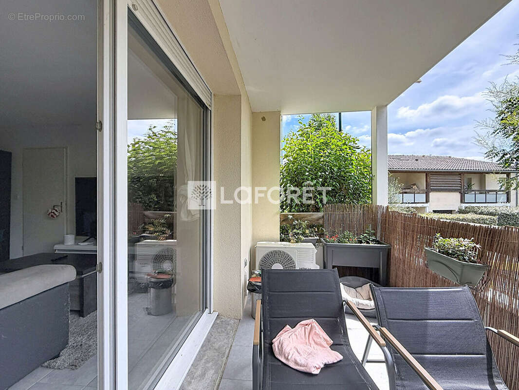 Appartement à BRUGUIERES