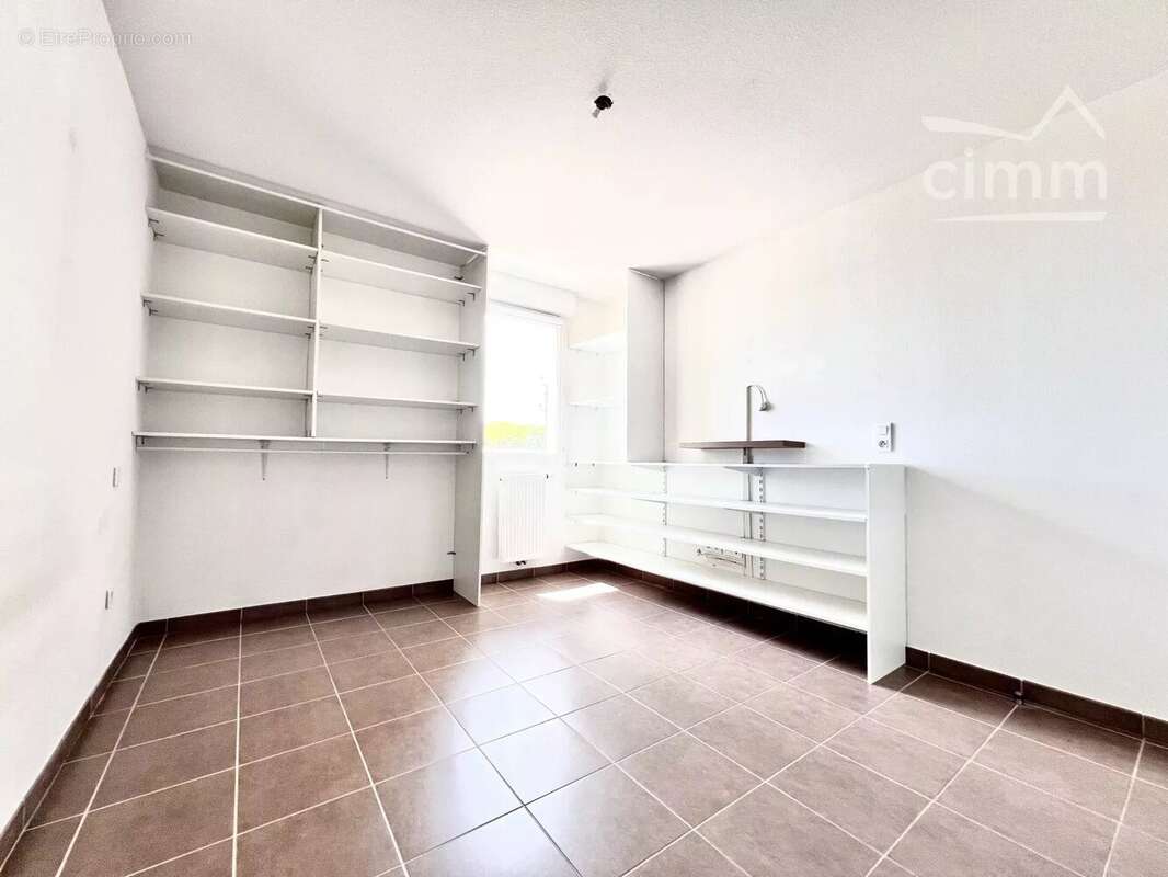 Appartement T3 avec terrasse vue port & parking souterrain - photo 6