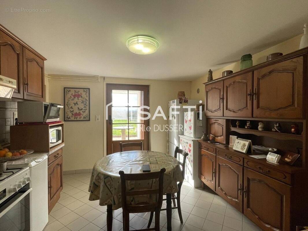 Photo 1 - Maison à MONTLUCON