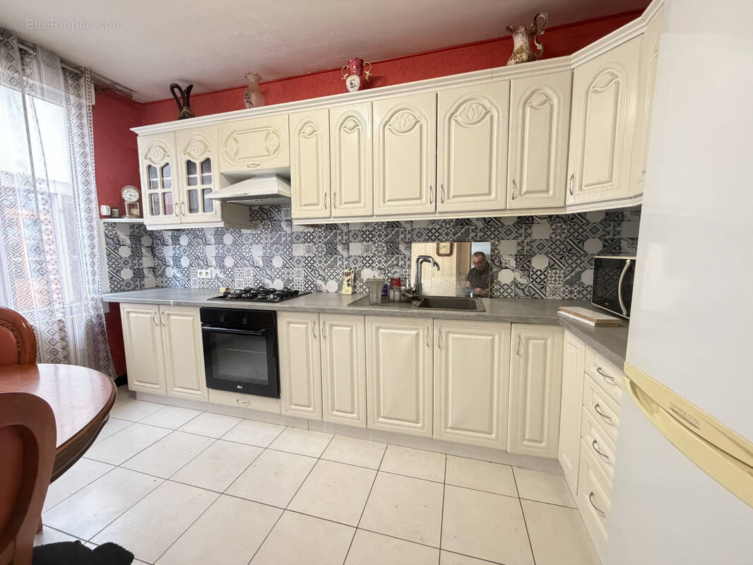 Maison à LE GRAND-SERRE