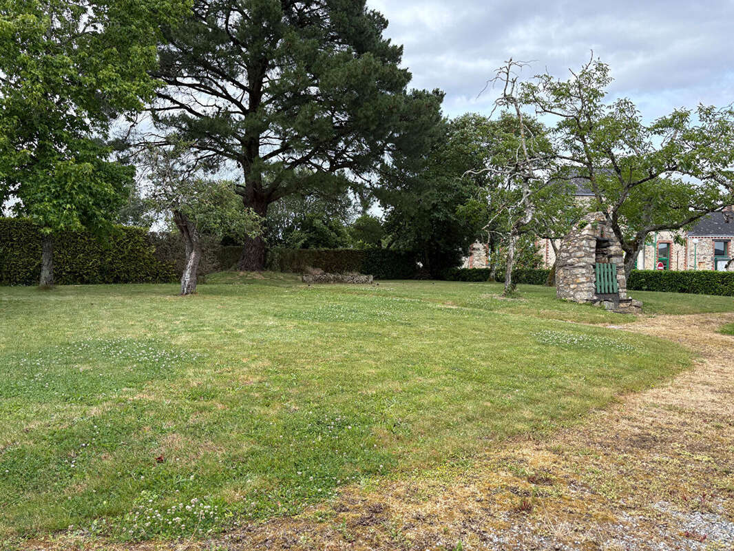 Maison familiale de 250 m² habitables sur un terrain de 1 300 m² - photo 2