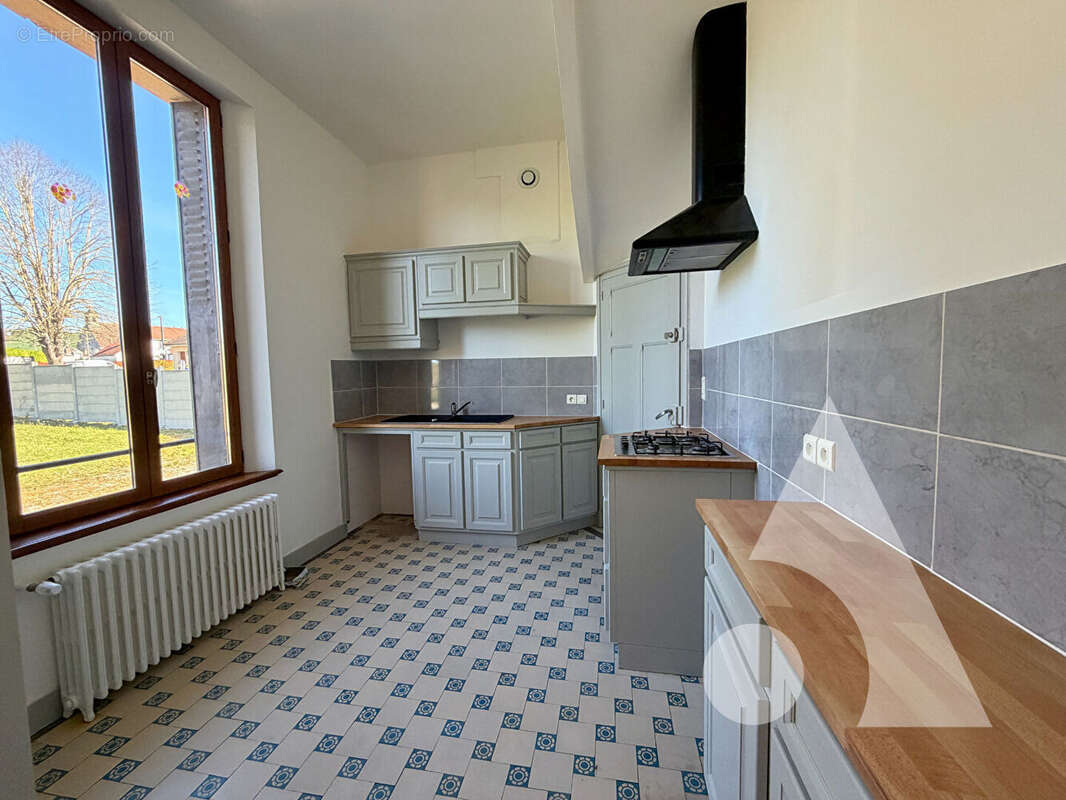 Maison à AIX-EN-OTHE