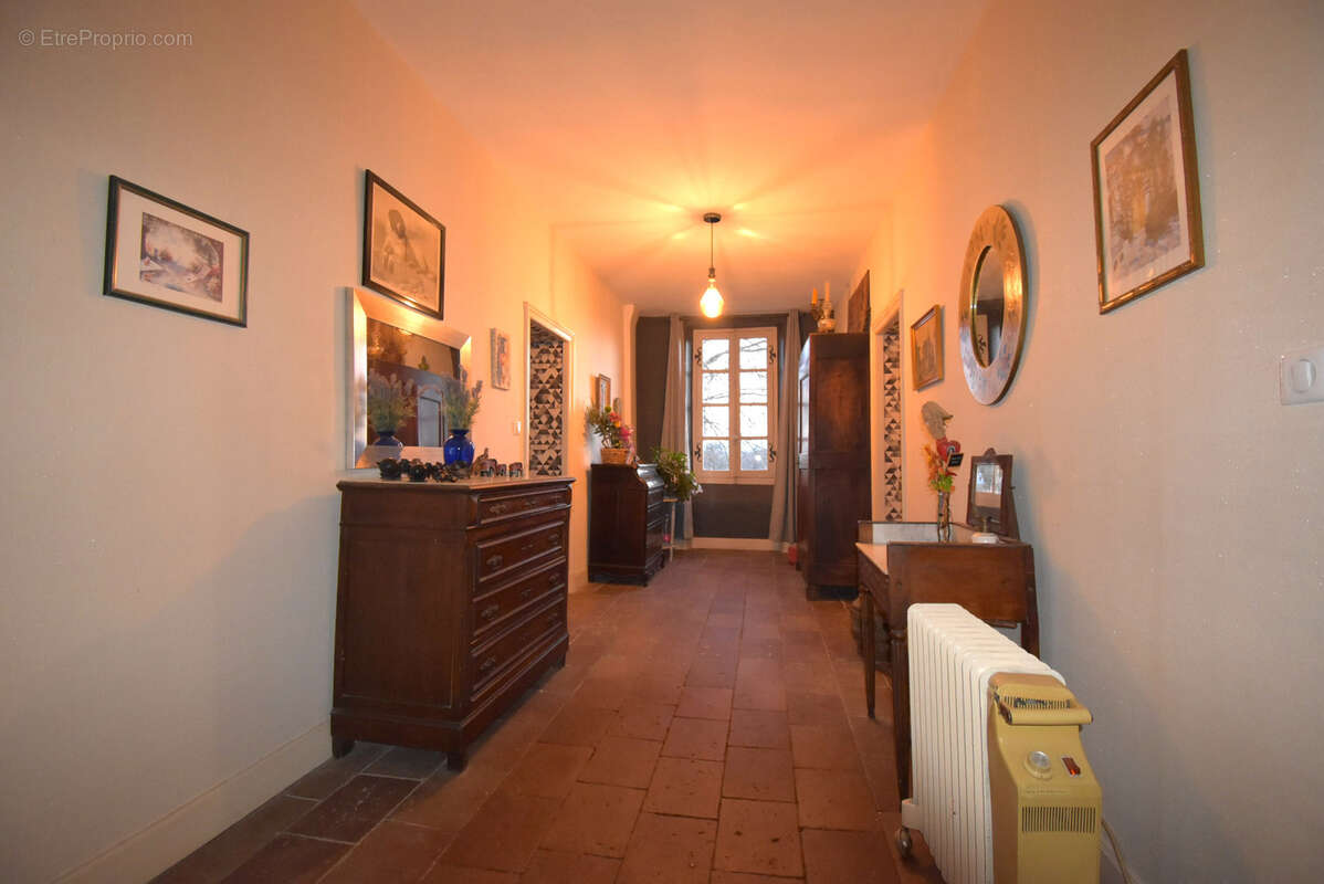 Maison à CINTEGABELLE