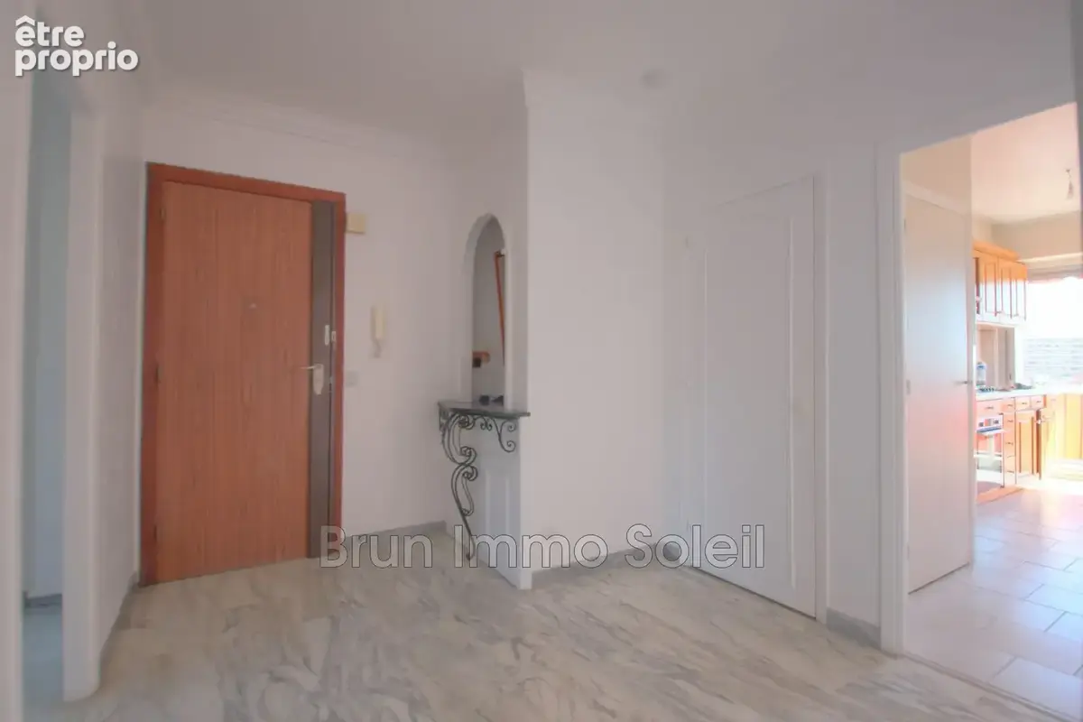 Appartement 89 m² à Cagnes-Sur-Mer  - photo 9