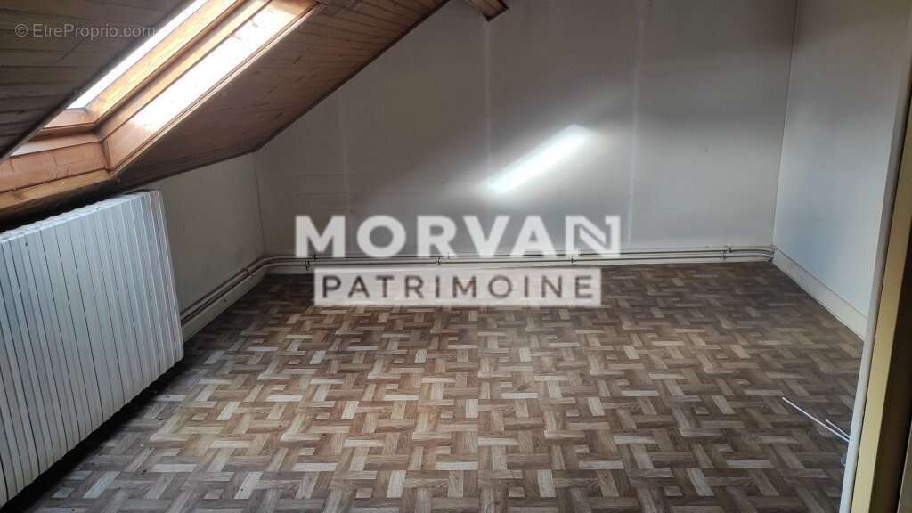 Maison à MONTIGNY-EN-MORVAN