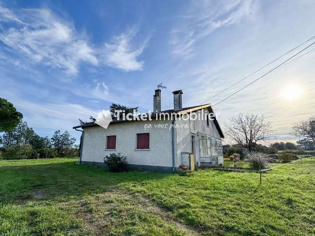 Maison à MONDONVILLE