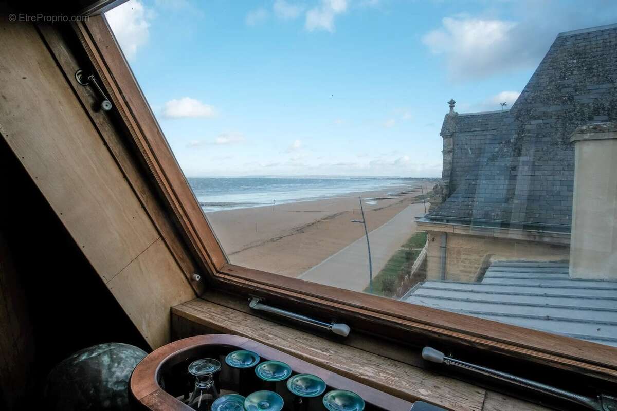 Appartement à LION-SUR-MER