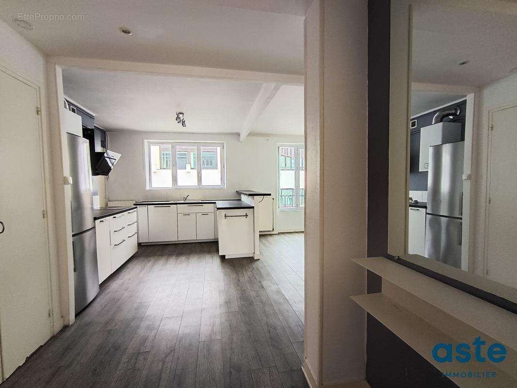 Coup de coeur à Saint-Michel : Bel appartement T3 lumineux, Tra - photo 2