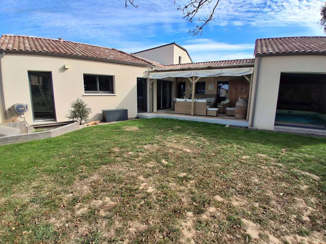 Maison à SAINT-VINCENT-SUR-JARD