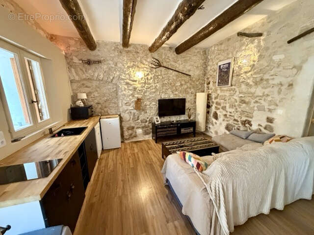 Appartement à EGUILLES
