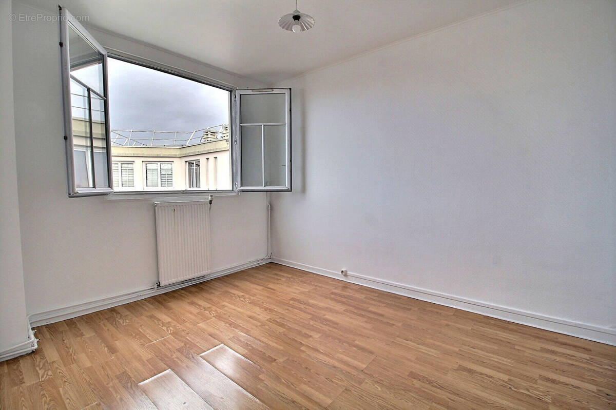Appartement à BOIS-COLOMBES