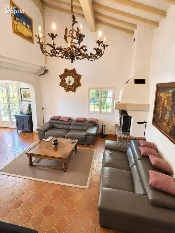 Maison 8 pièces 233 m² à vendre à Roquebrune-Sur-Argens (83520) - photo 9