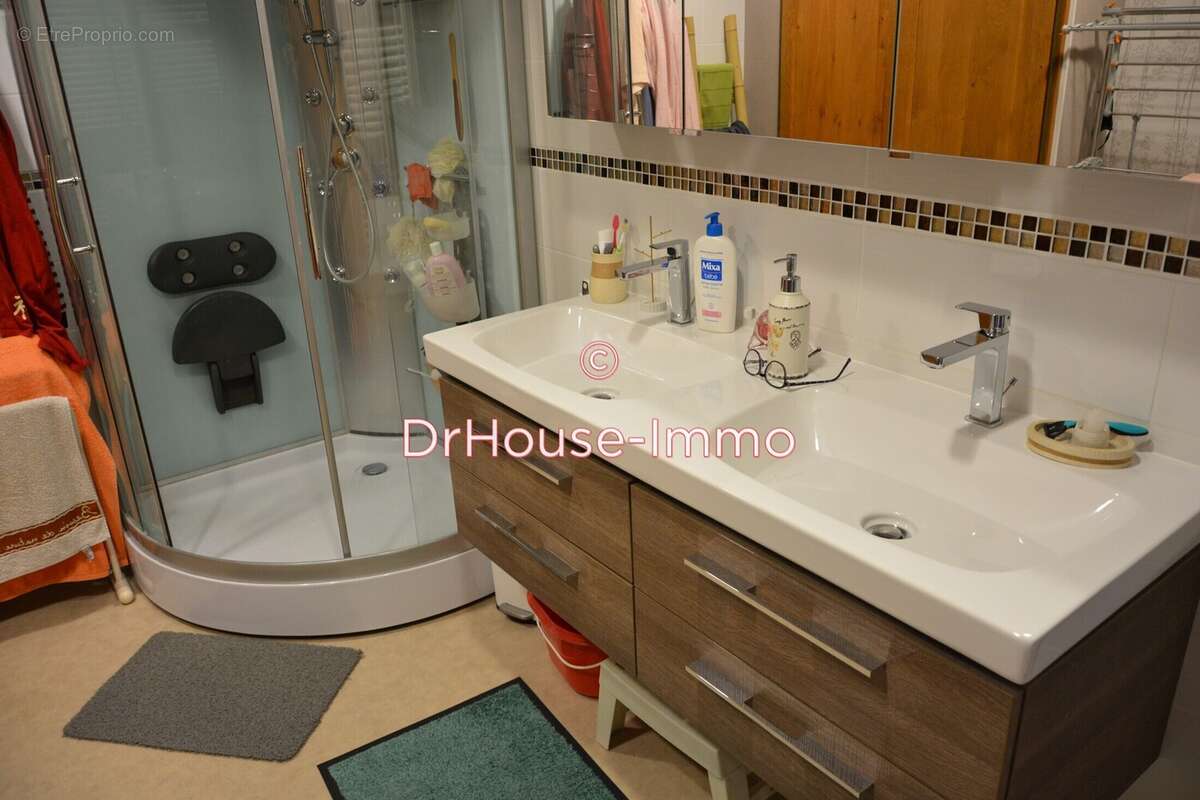 Maison à SAINT-JUNIEN