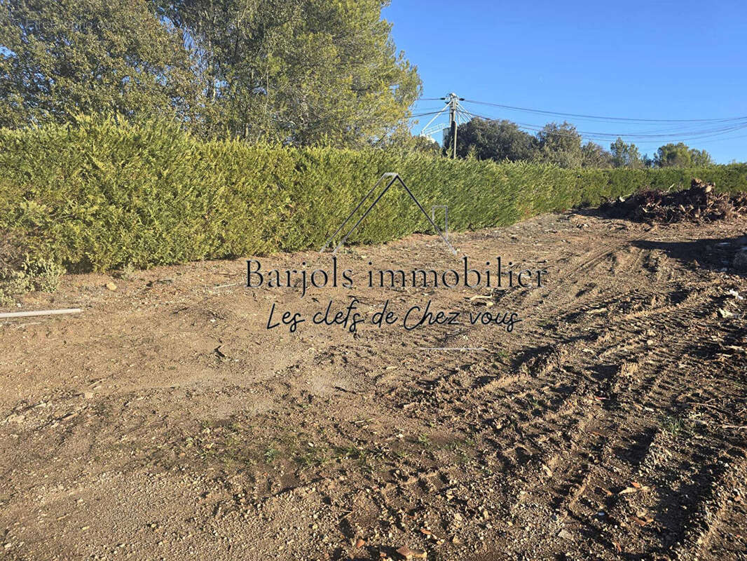 Terrain à FOX-AMPHOUX