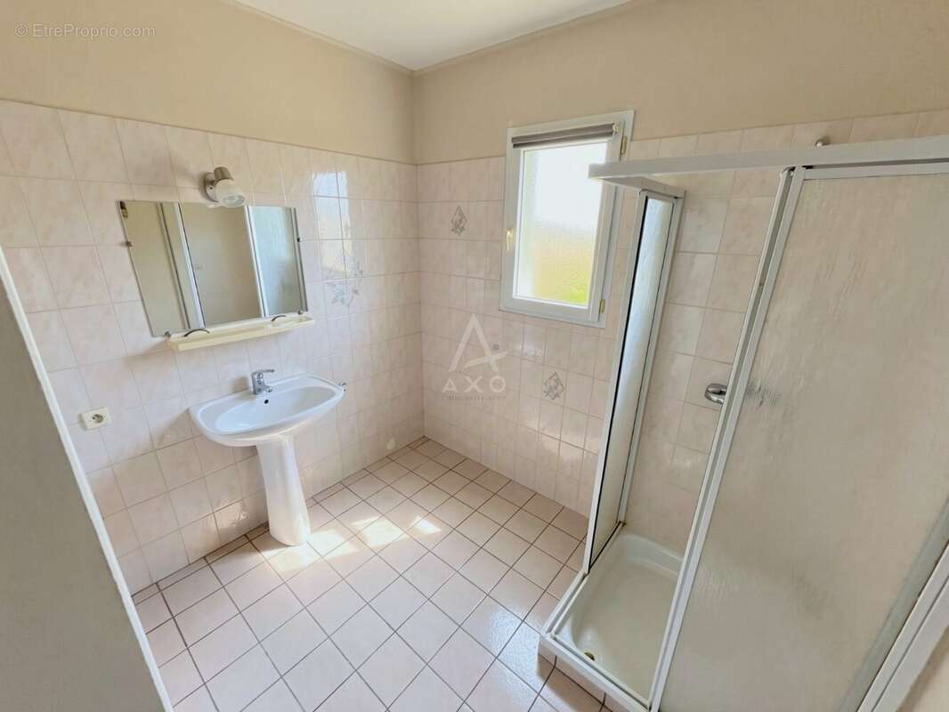Maison 85 m² à Les Brouzils  - photo 7