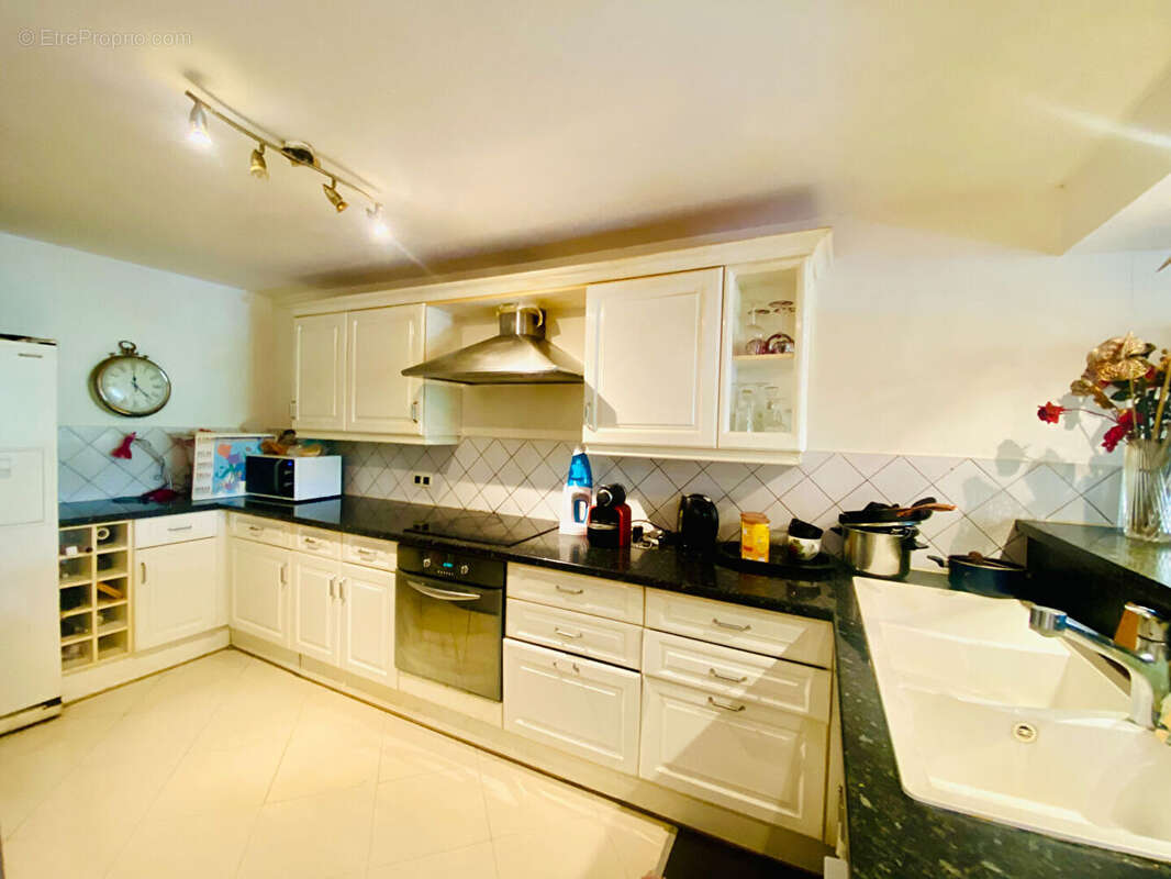 Appartement à MANDELIEU-LA-NAPOULE