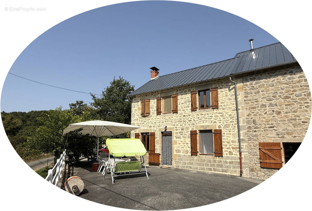 Maison à GOUTTIERES