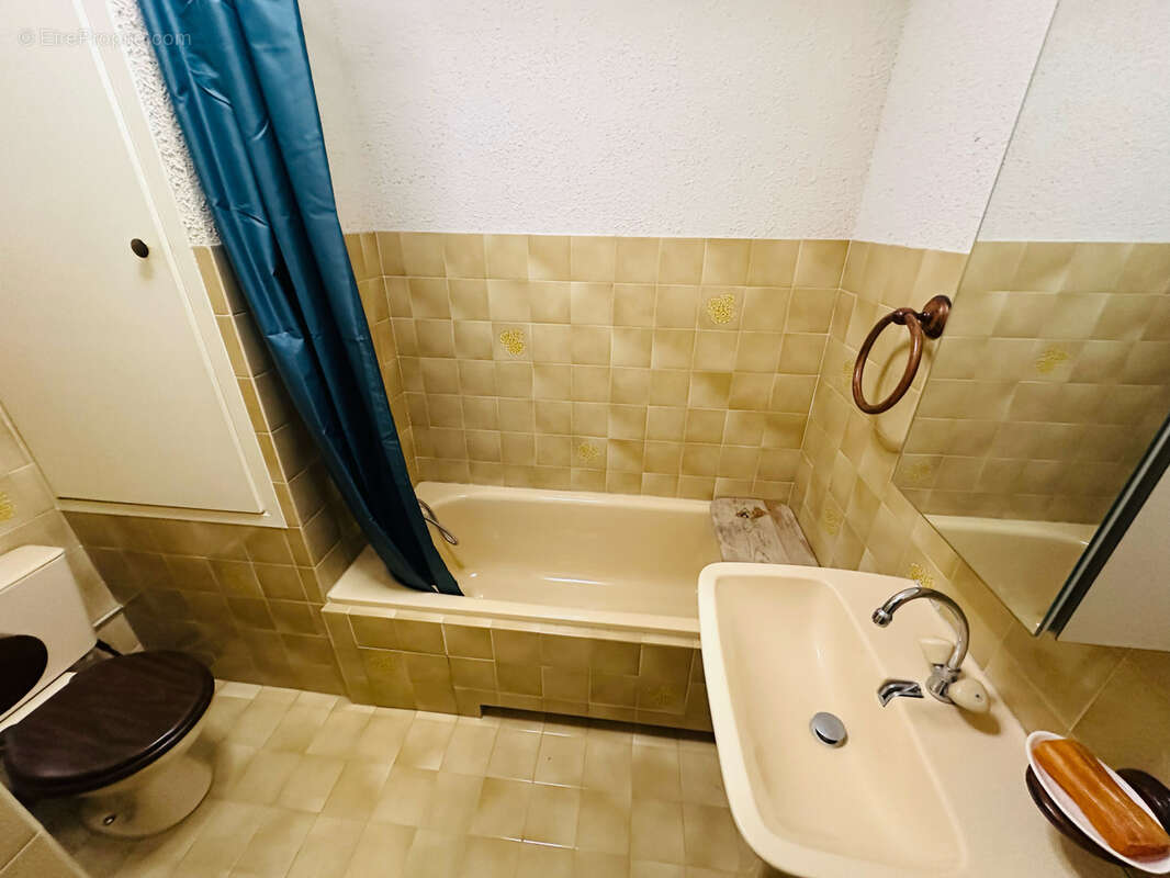 Appartement à SIX-FOURS-LES-PLAGES