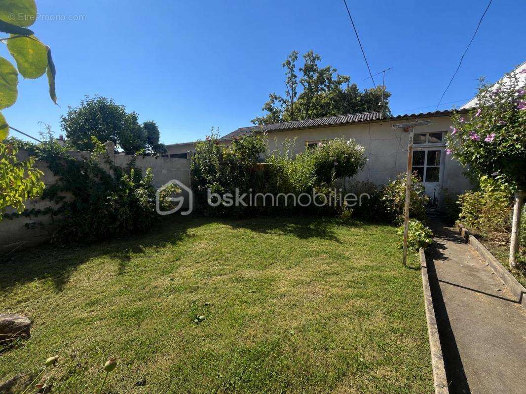Maison rénovée, 3 chambres, garage, jardin - photo 2