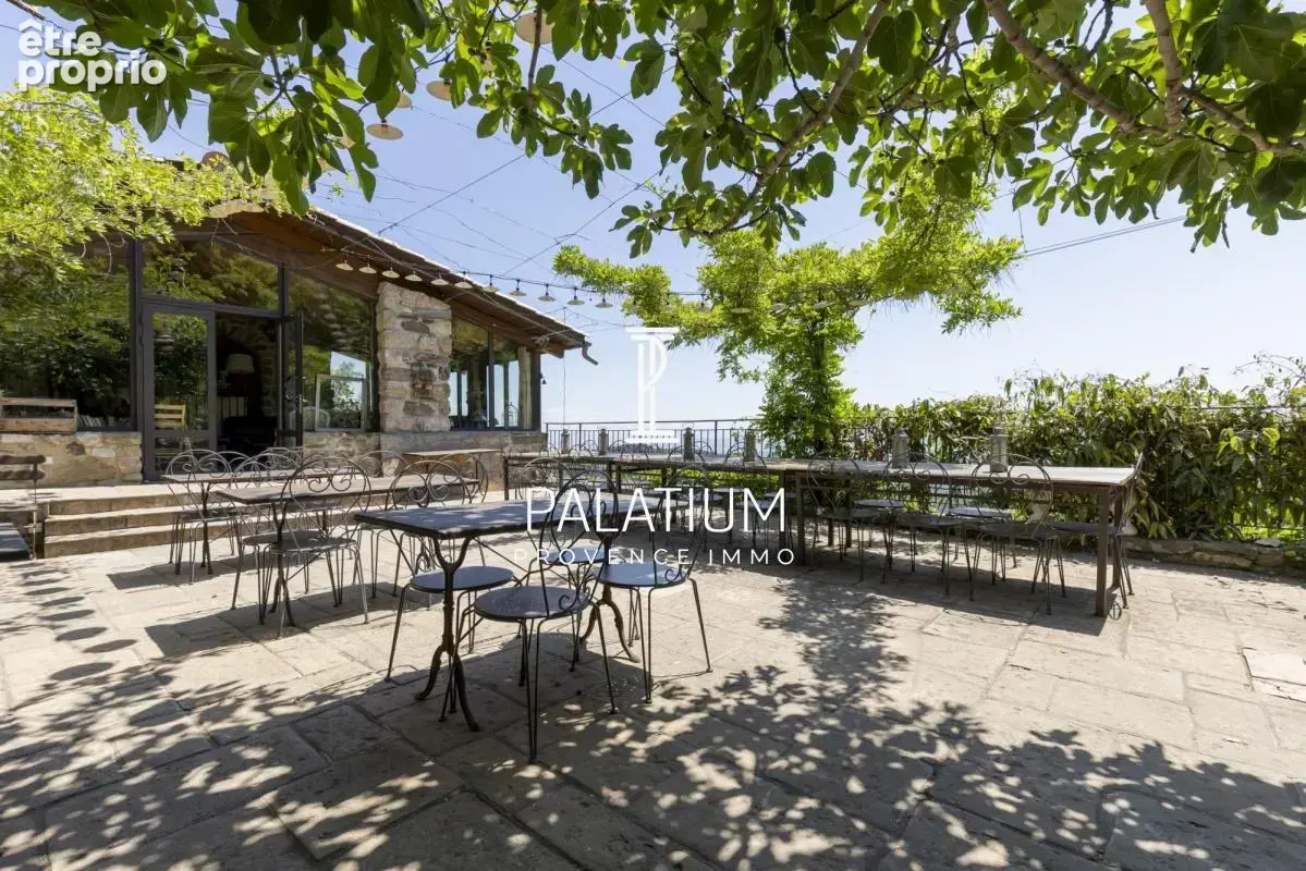 Domaine avec gîtes et chambres d'hôtes Ardèche 07 - photo 6