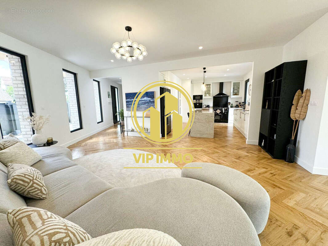 Maison à MARCQ-EN-BAROEUL