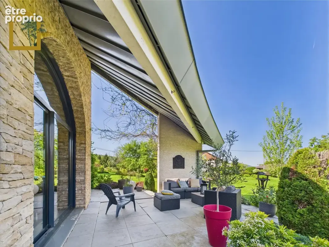 Villa avec piscine intérieure au cœur de la nature – Entre Besançon et Montbéliard - photo 1