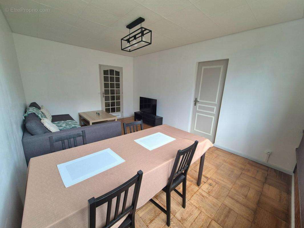 Appartement à SAINT-ETIENNE
