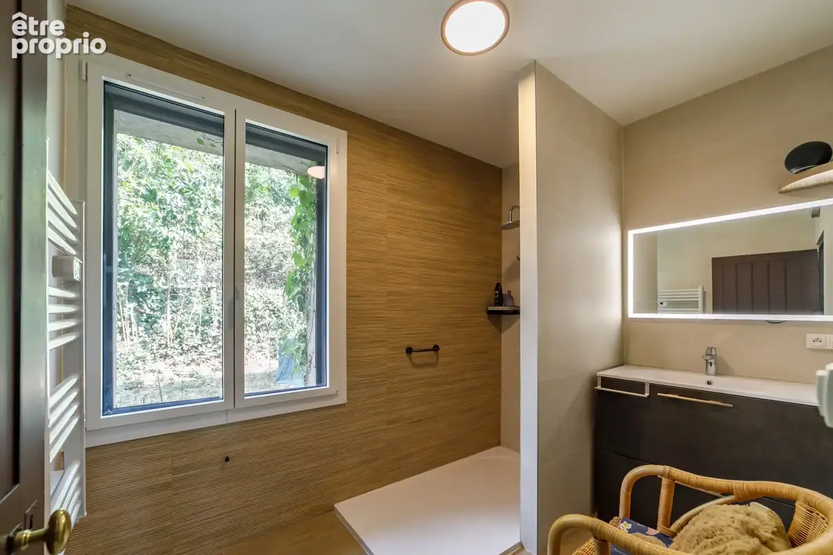 Mas rénové avec terrasse - jardin, garage et studio indépendant - 427000 euros - photo 11