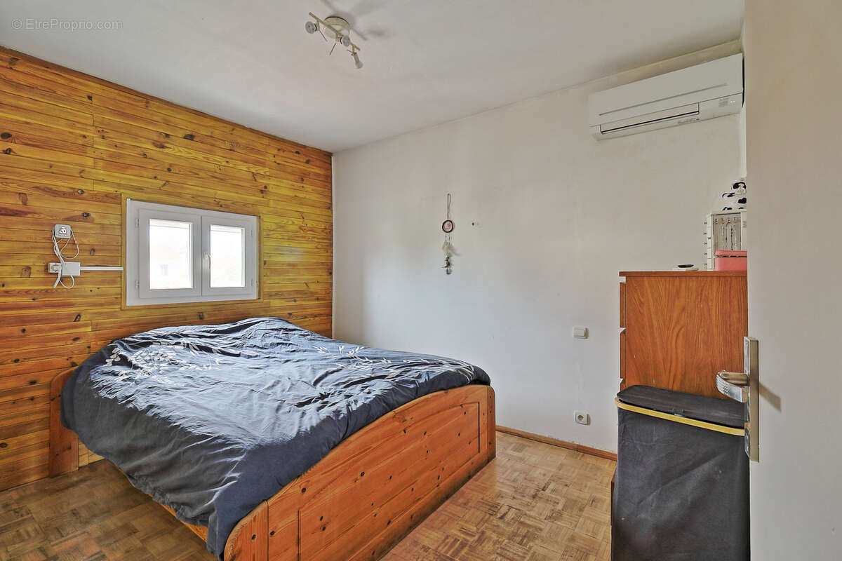 Maison de village avec grand garage - photo 8