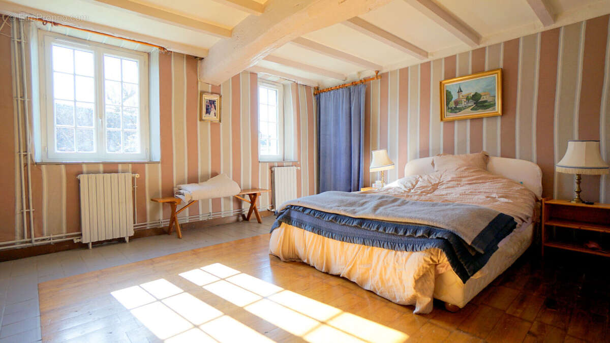 Maison à GOUSSONVILLE
