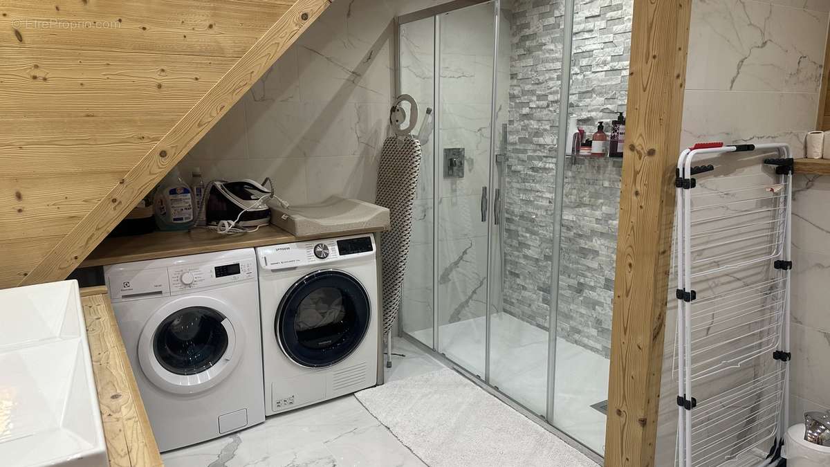 Chalet Authentique entièrement Rénové - photo 11