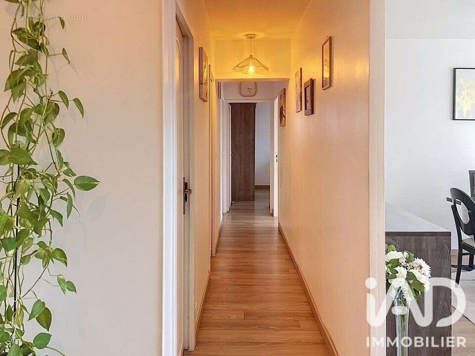 Appartement 80 m² à Toulon  - photo 4