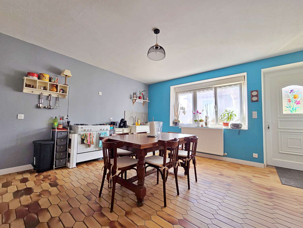 Maison à FRESNES-AU-MONT