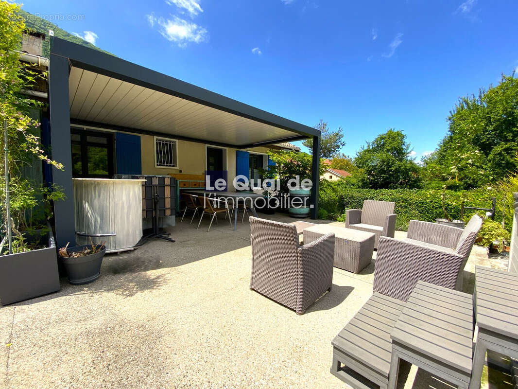 Maison 159 m² à Saint-Pierre-De-Mesage  - photo 8