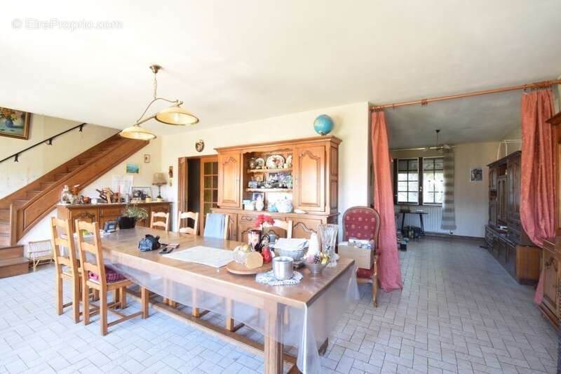 Maison à LAHEYCOURT