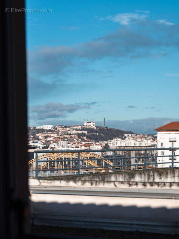 Appartement à LYON-8E