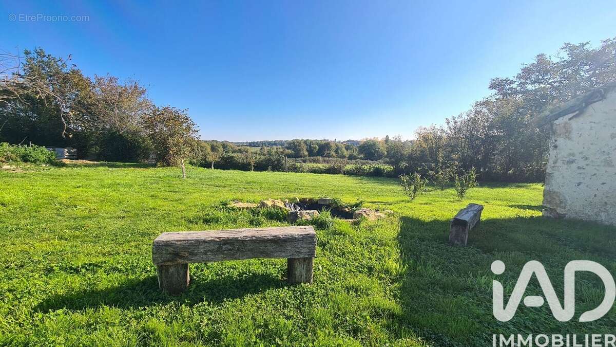 Photo 3 - Maison à VIVONNE