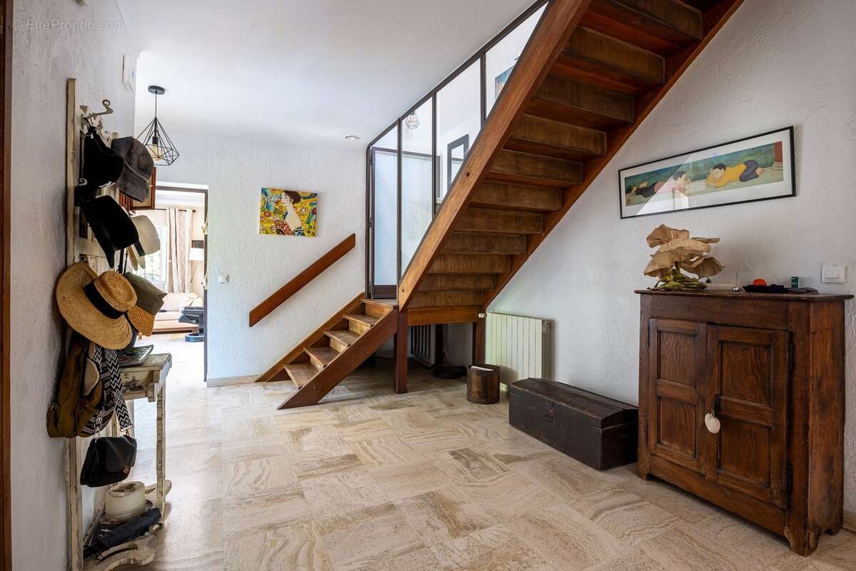 Maison 161 m² à Vence  - photo 7