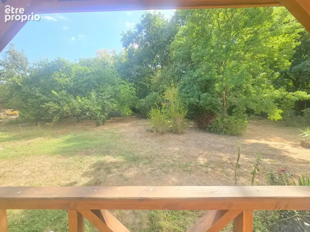 Maison familiale à Blaison-Gohier avec vue sur la forêt - photo 2