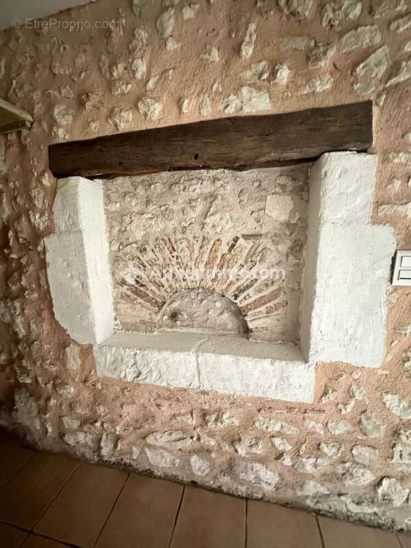 Maison à SAINT-ASTIER