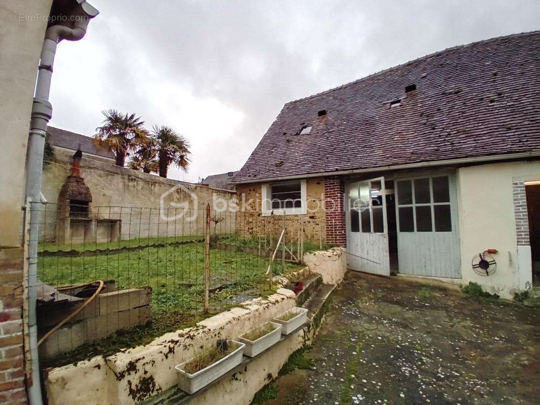 Maison à BONNETABLE