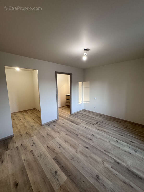 Appartement à CHALONVILLARS