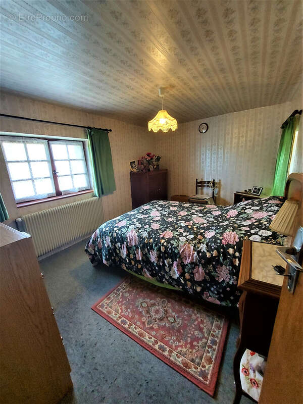 Maison à BESSINES-SUR-GARTEMPE