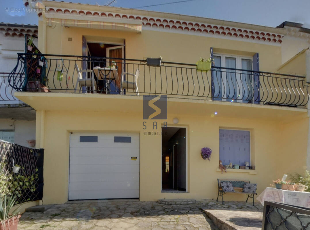 Maison à LIVRON-SUR-DROME